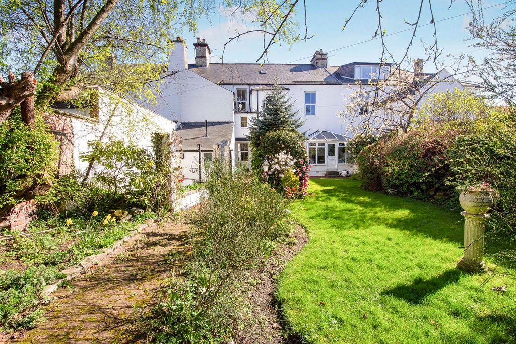 Property photo 3 of 28 Photo 26