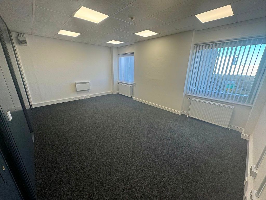 Property photo 1 of 3