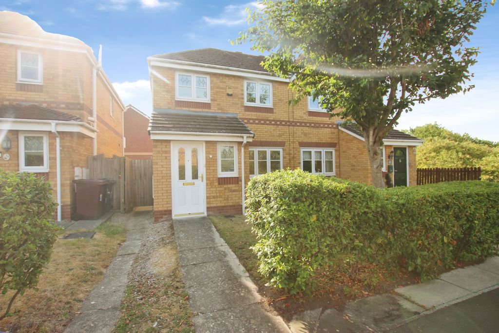 Property photo 1 of 12