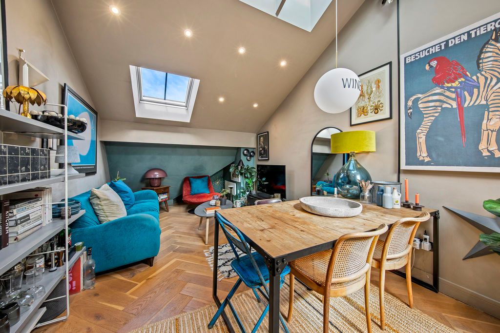 Property photo 3 of 16 Dining Area