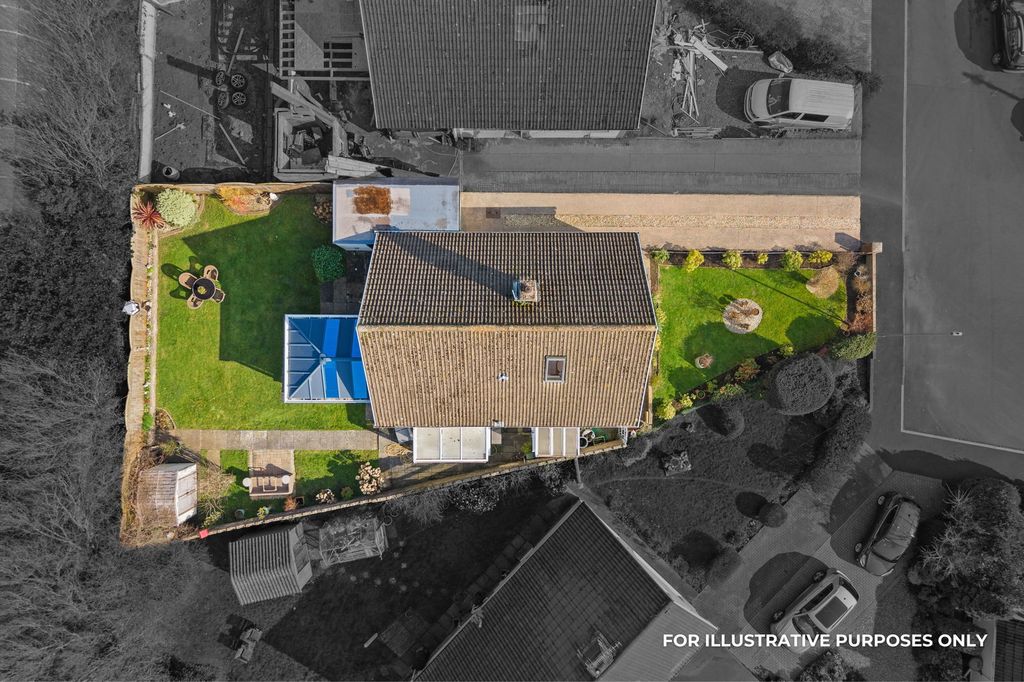 Property photo 3 of 28