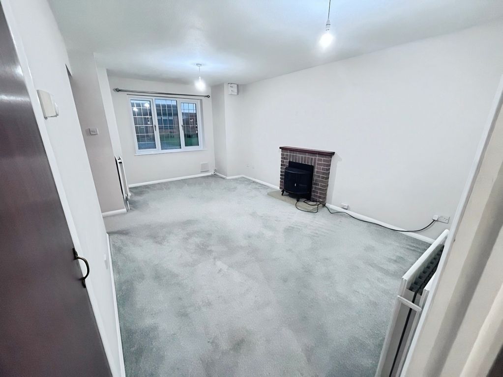 Property photo 3 of 8 Pbox-Img.Jpg