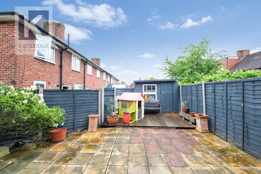 Property photo 1 of 13 Cartmel Gardens, Sm4 6Qn