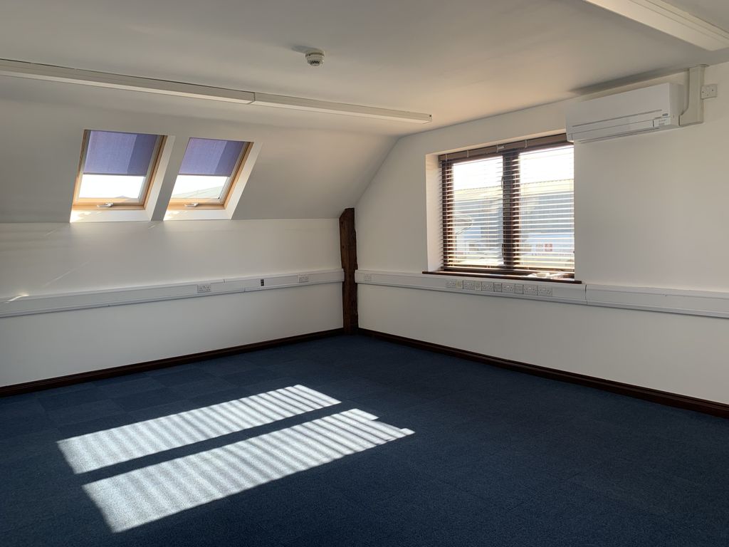 Property photo 2 of 10 Gallery