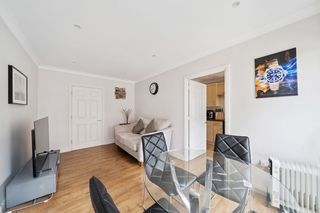 Property photo 1 of 11 Dsc00493