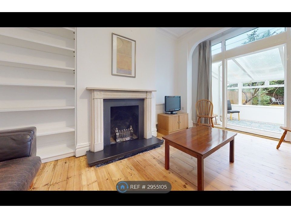 Property photo 3 of 12