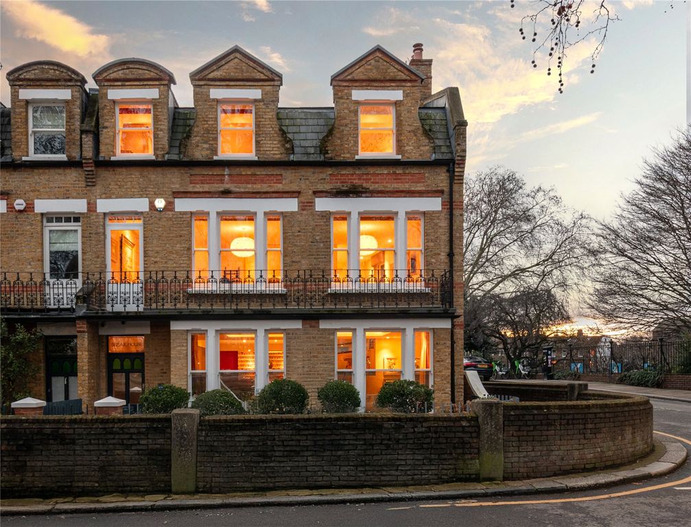 Property photo 1 of 19 Bleak House