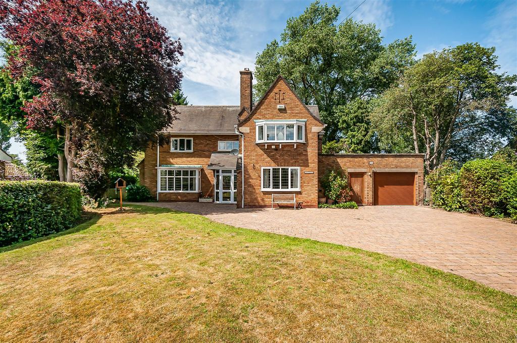 Property photo 1 of 24 The Coppice -1.Jpg