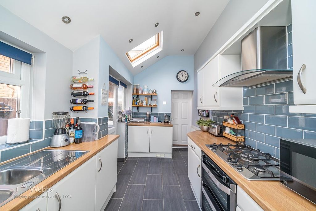 Property photo 3 of 21 Â© Webbs Estate Agents Â© (68 Of 141).Jpg