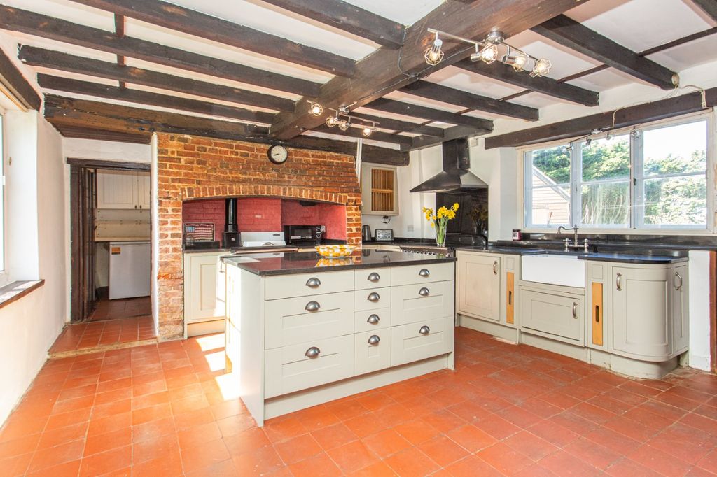 Property photo 3 of 44 Picture 3