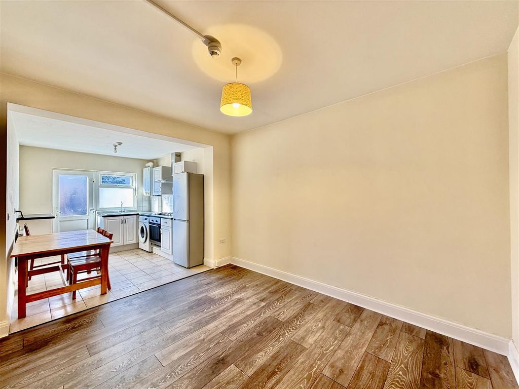 Property photo 2 of 6 Open Plan Kitchen/ Reception Room