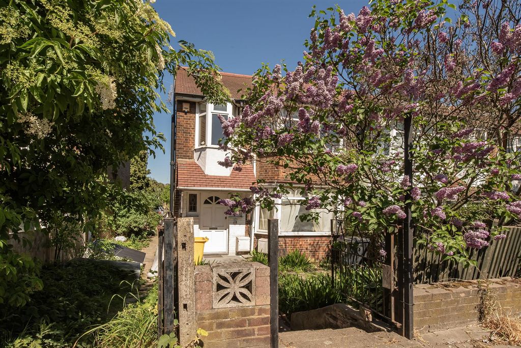 Property photo 1 of 11 Helliwell & Co.