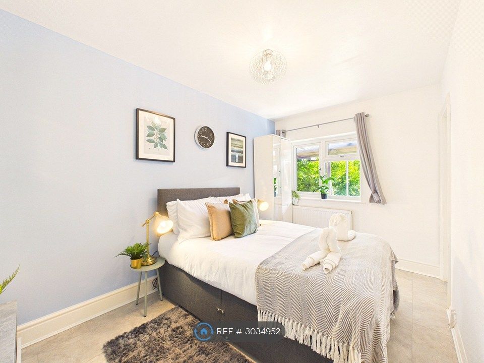 Property photo 2 of 30