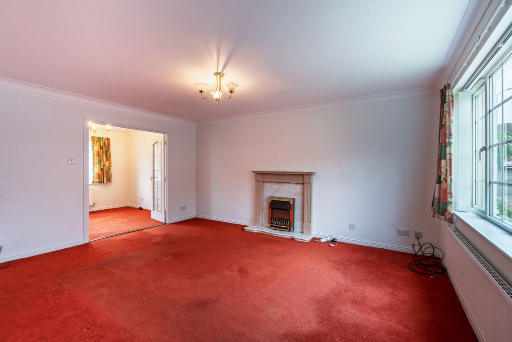 Property photo 2 of 38