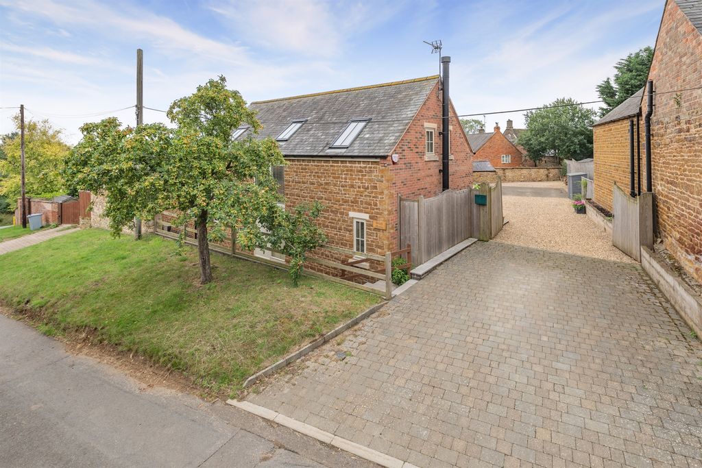 Property photo 1 of 20