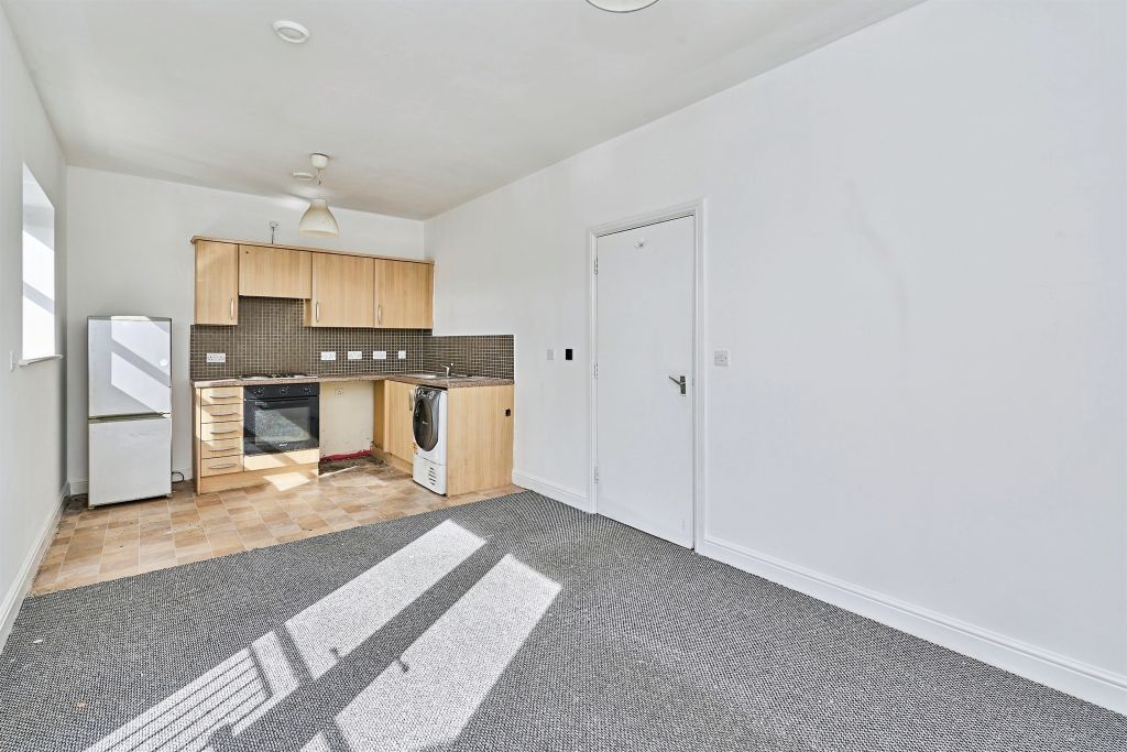 Property photo 3 of 20