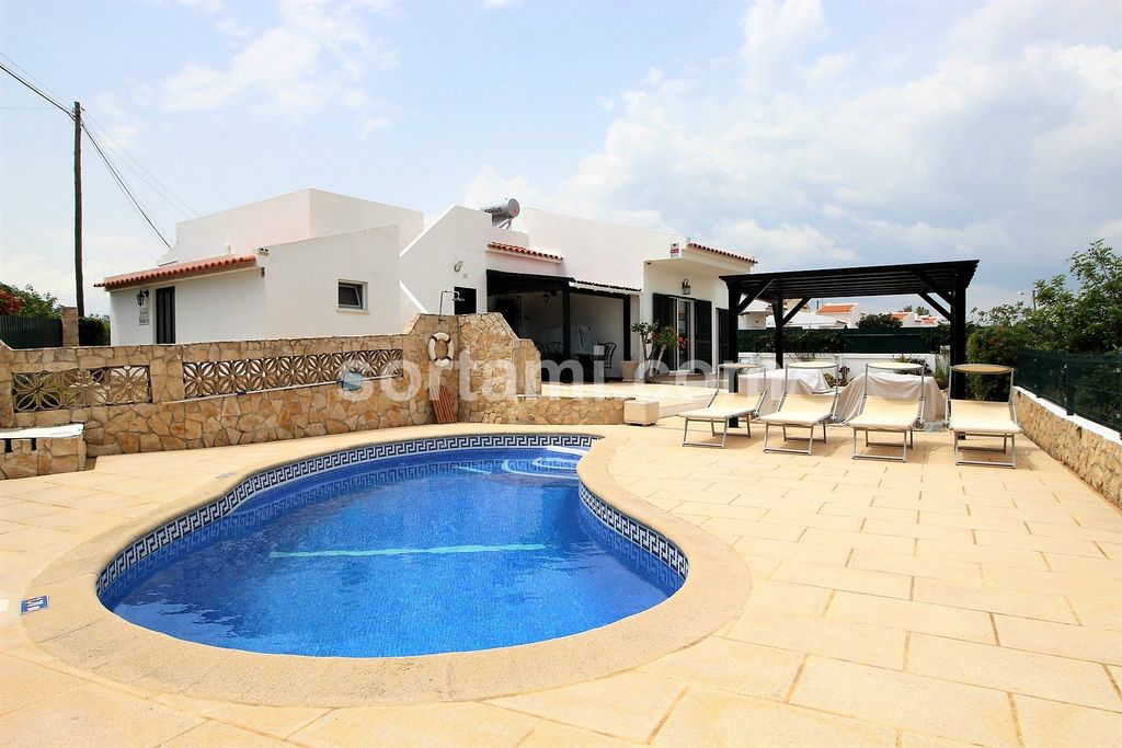 Property photo 1 of 32