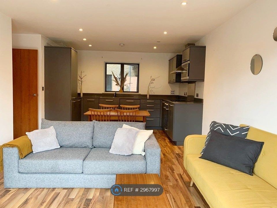 Property photo 2 of 6 Kitchen Diner Lounge