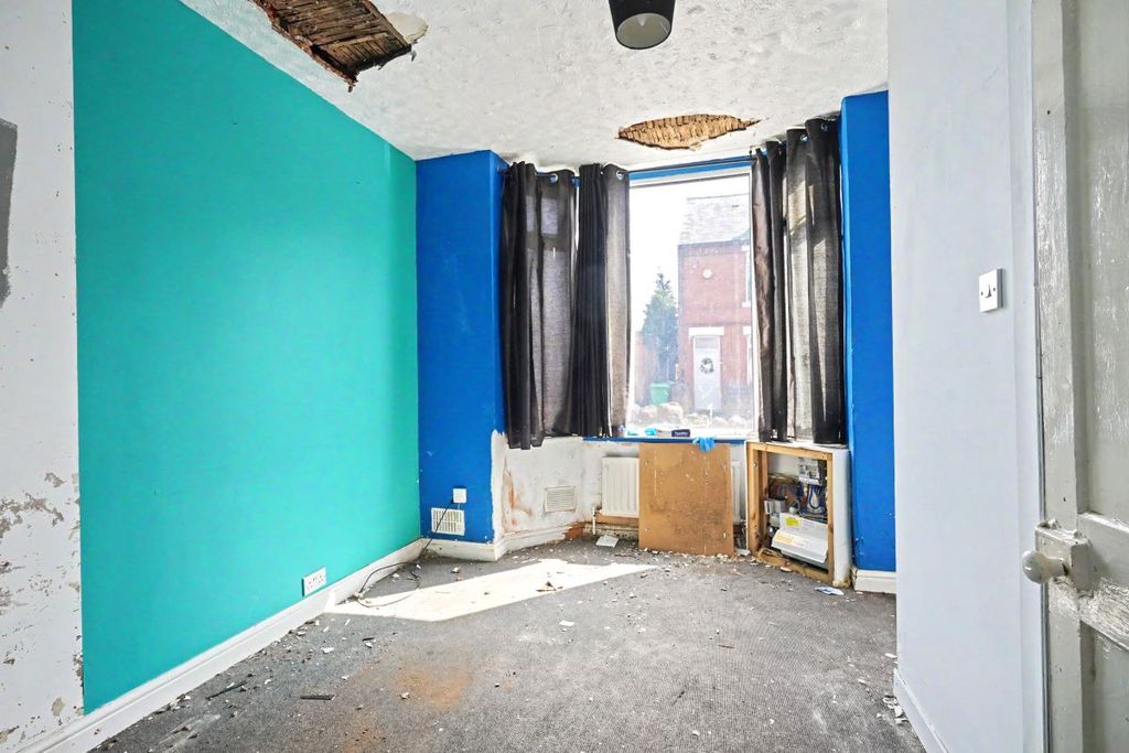Property photo 3 of 16