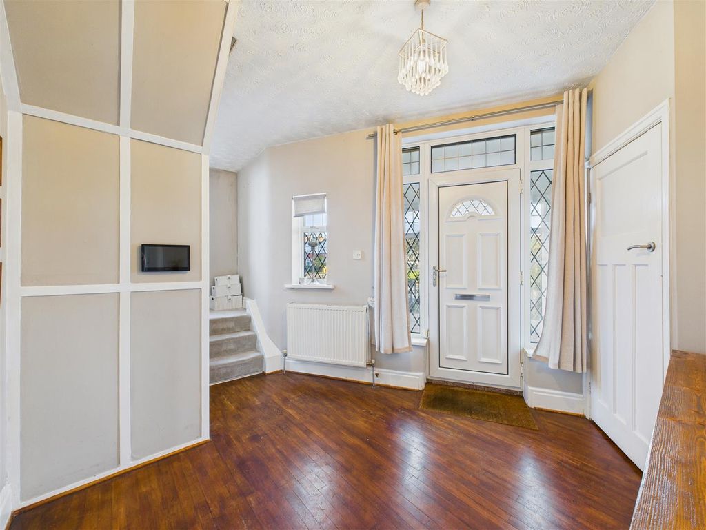 Property photo 2 of 15 Entrance Hallway