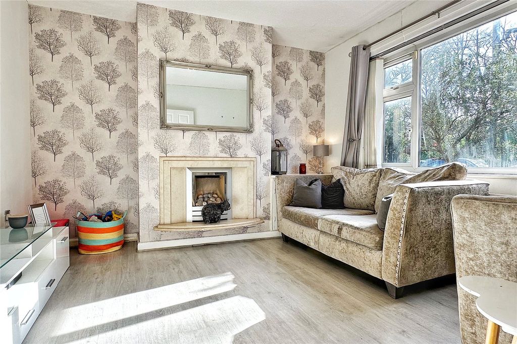 Property photo 3 of 24 Living Room