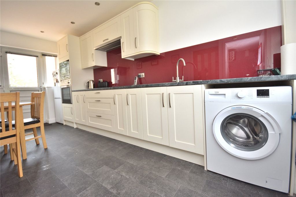 Property photo 3 of 16 Picture No. 08