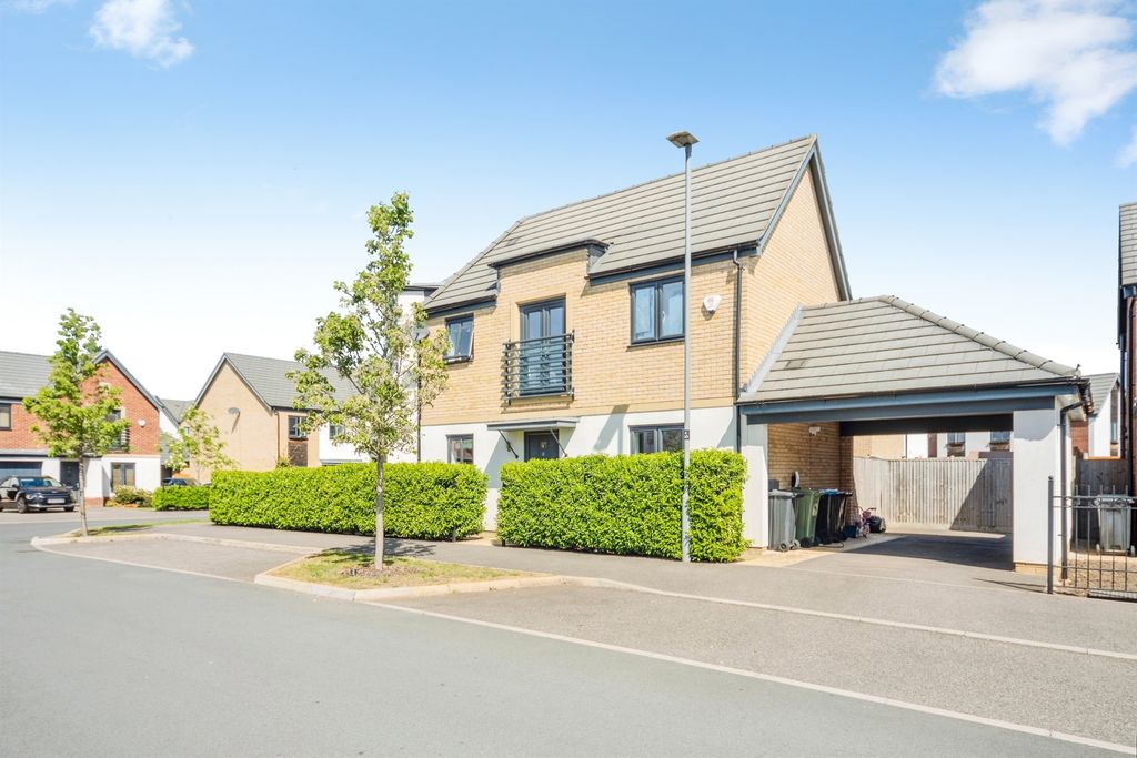 Property photo 1 of 37