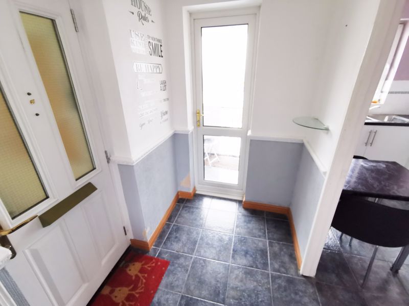 Property photo 2 of 17 Photo 3