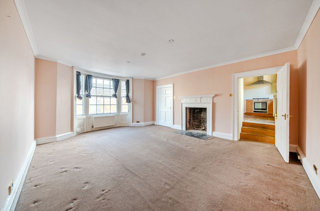 Property photo 2 of 15 Living Room