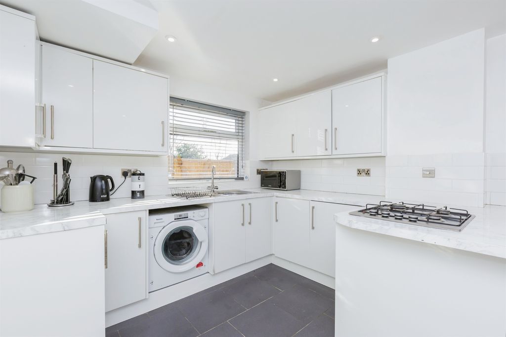 Property photo 1 of 16 Kitchen/ Diner