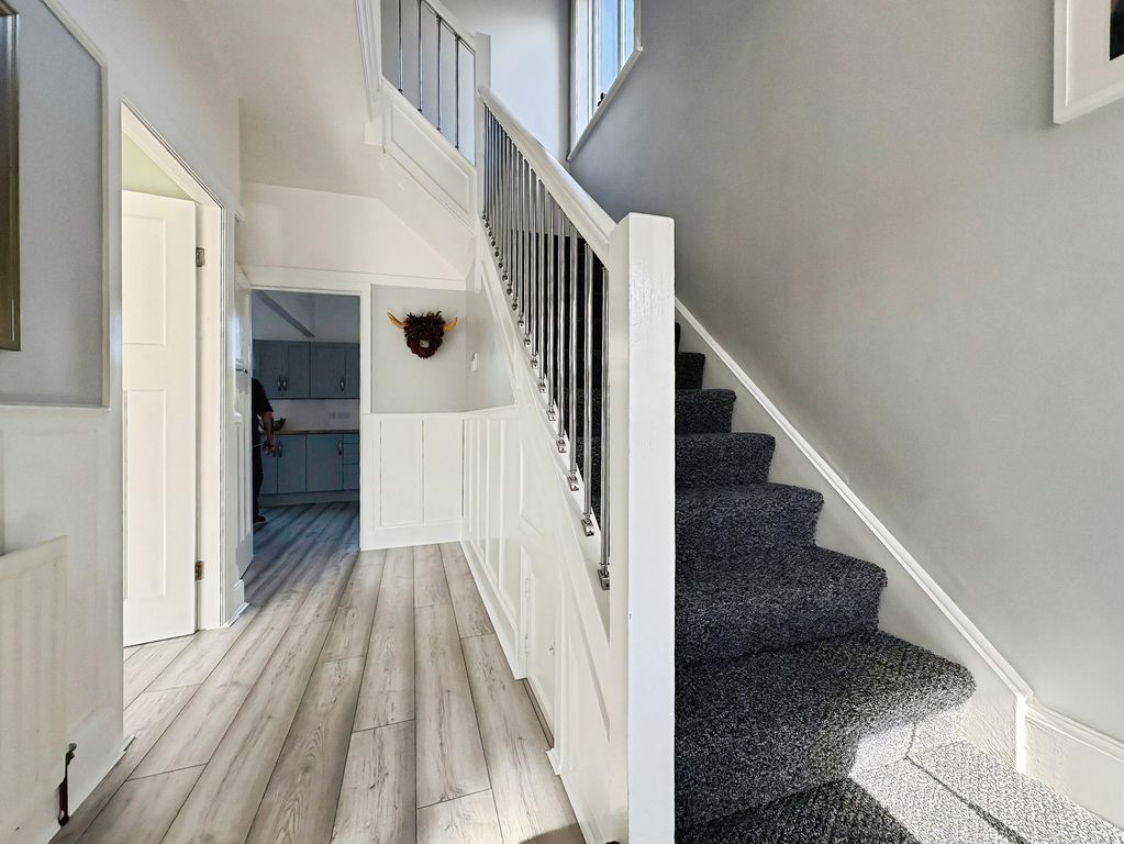 Property photo 3 of 14 Photo 12