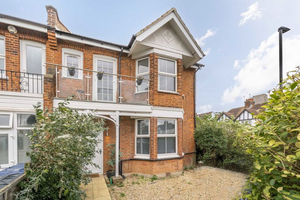 Property photo 1 of 6