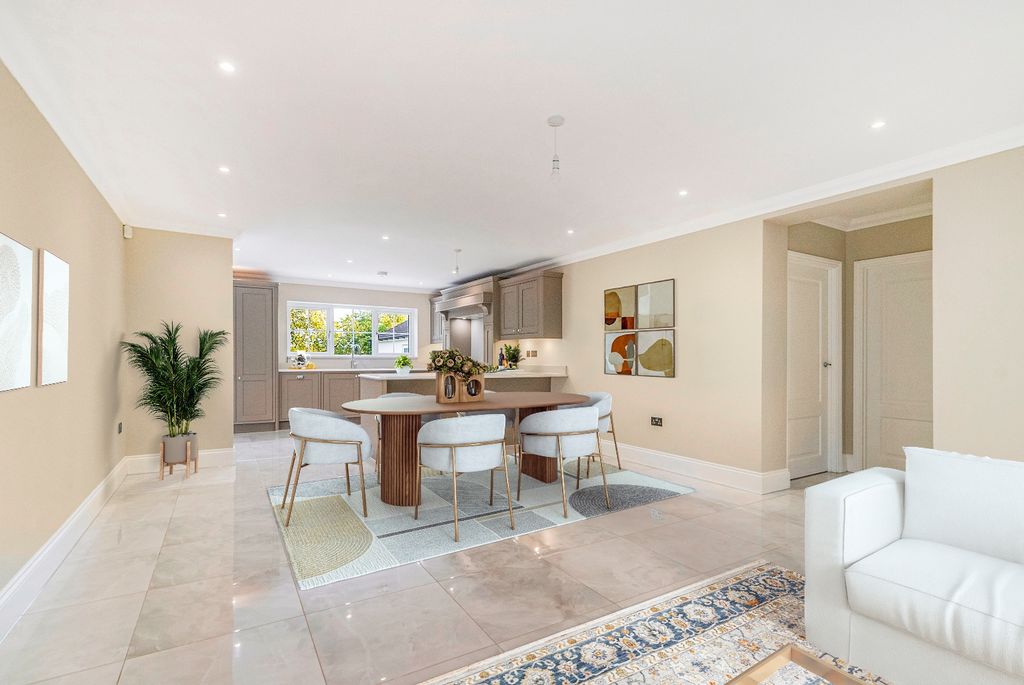 Property photo 3 of 26 4549846