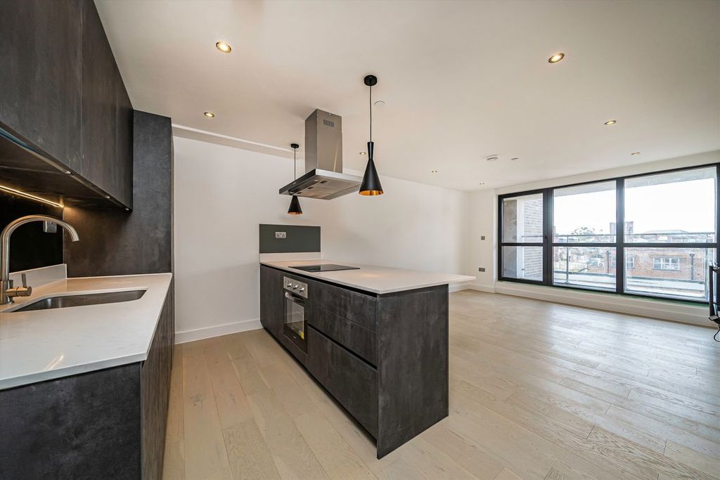 Property photo 2 of 4