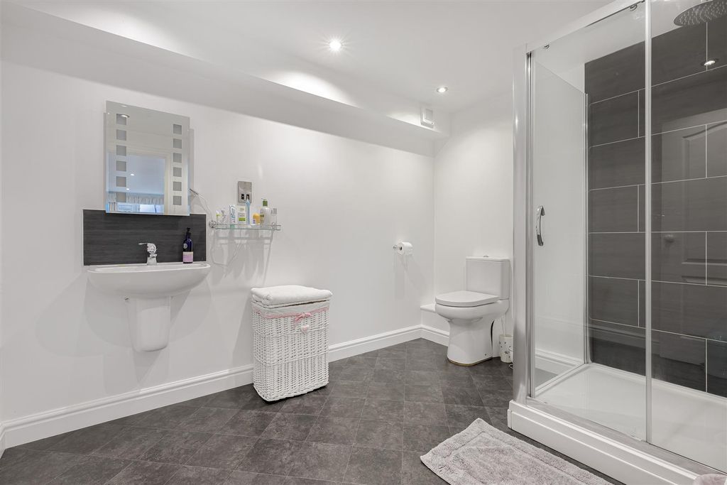 Additional image 12 of 4 bed detached house for saleBen Rhydding Road, Ilkley LS29