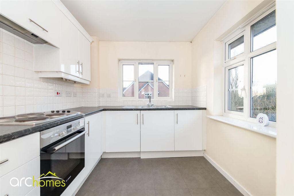 Property photo 2 of 17 Shalefield-10.Jpg