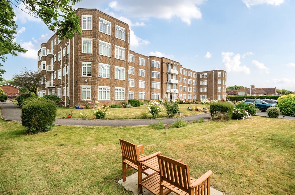 Property photo 1 of 12 1469427-5-6A19720...