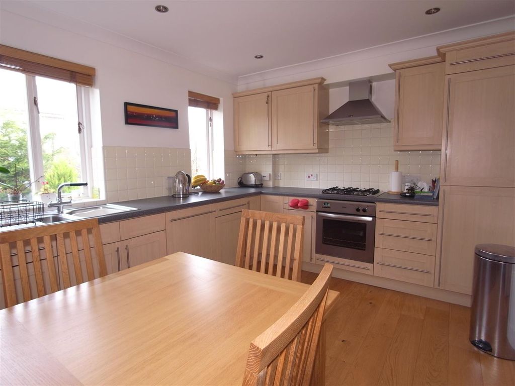 Property photo 2 of 9 Kitchen/Diner