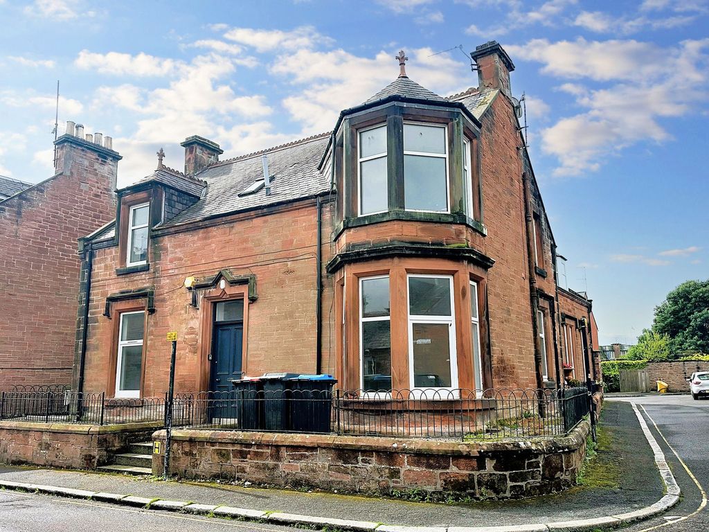 Property photo 1 of 15 External