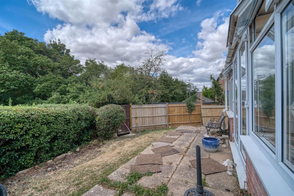 Property photo 2 of 10