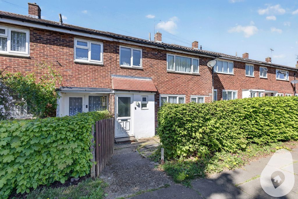 Property photo 1 of 17 5039771