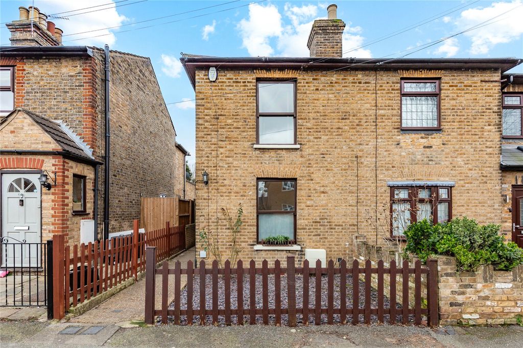 Property photo 1 of 14 Front