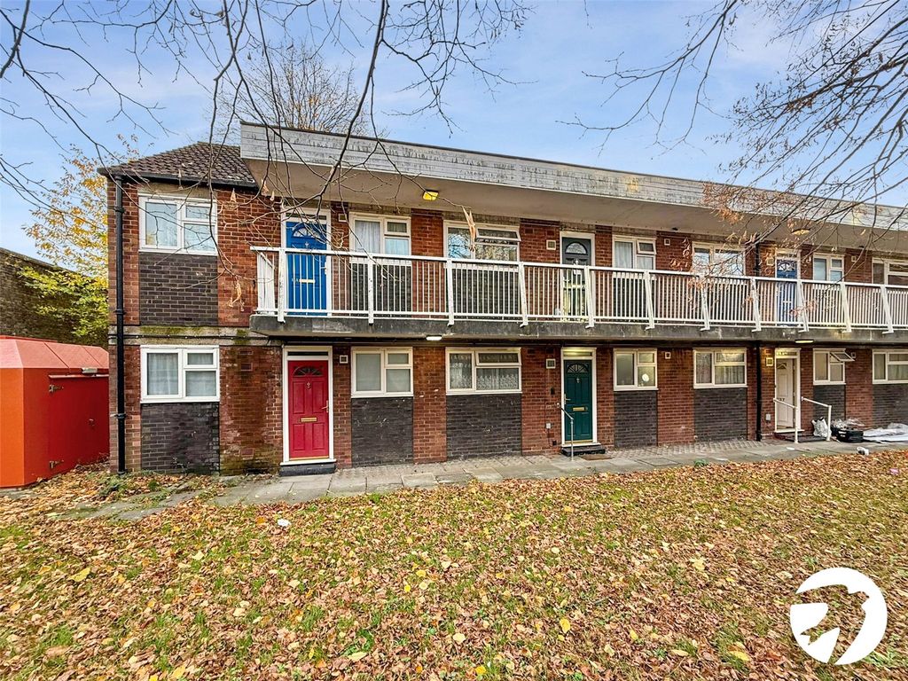 Property photo 1 of 10 External