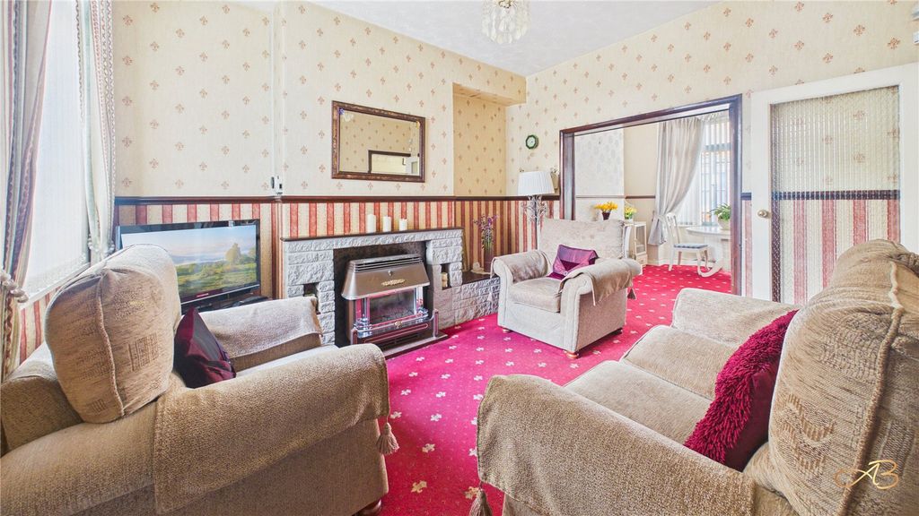 Property photo 3 of 12 Picture No. 13