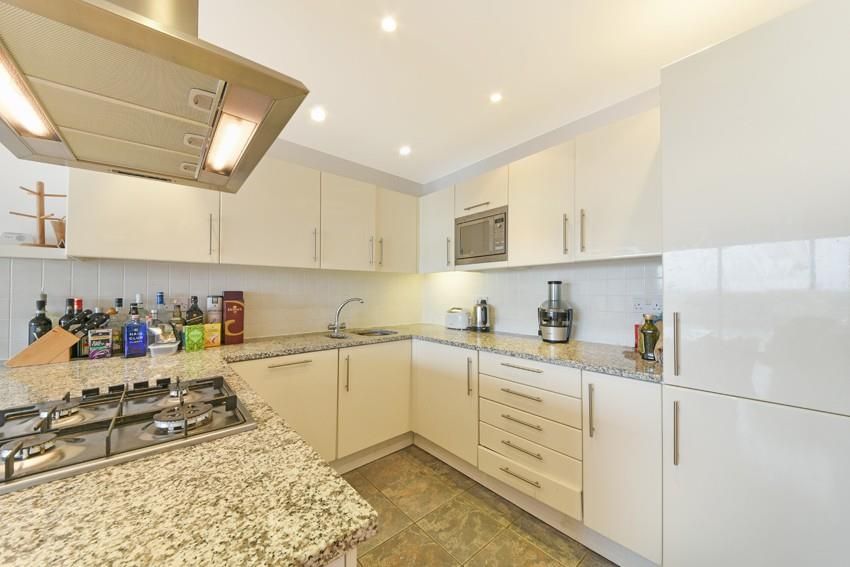 Property photo 3 of 12 Image