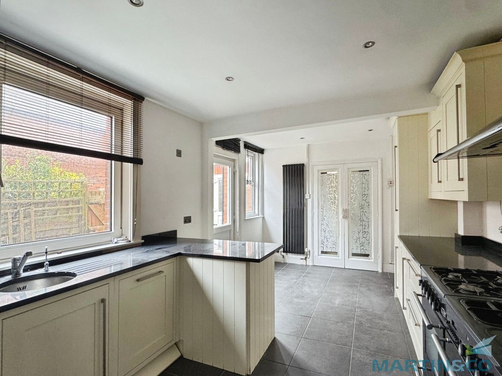 Property photo 2 of 21 2F5195E7-7-42Be-B6Ab-2D2Cf5Aa6E5B-1537-000000418D2