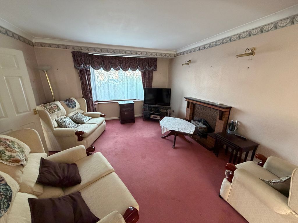 Property photo 3 of 16 Images