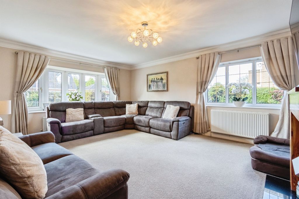 Property photo 2 of 20