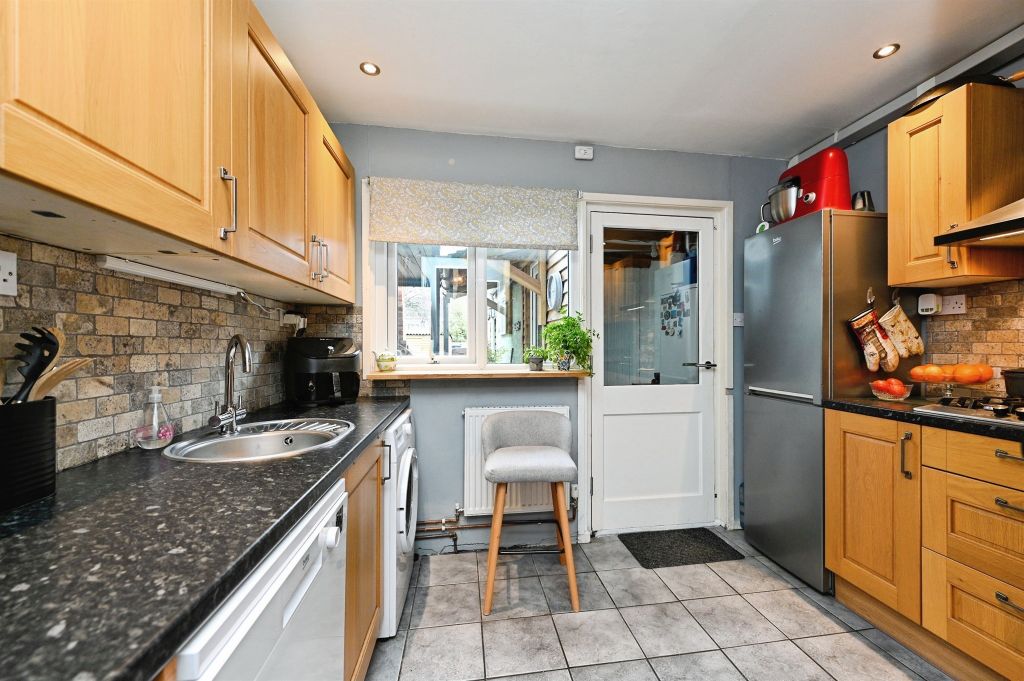 Property photo 3 of 17