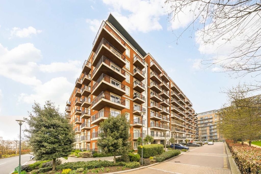 Property photo 1 of 9